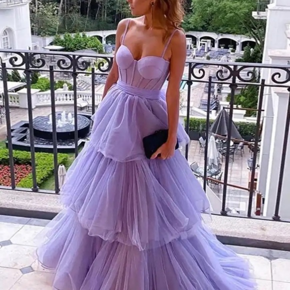 Fancy long dress - Picture 3 of 8